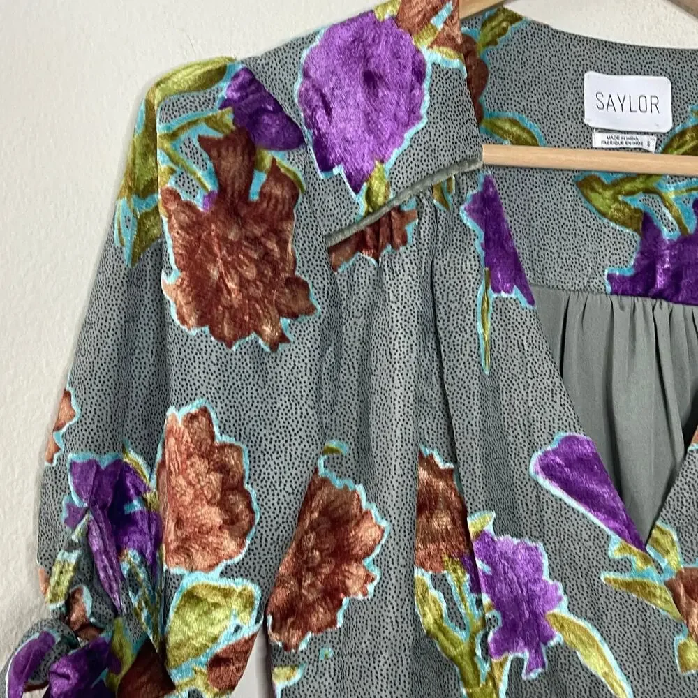 SAYLOR BURNOUT VELVET  FLORAL PRINT WRAP DRESS SIZE‎ S